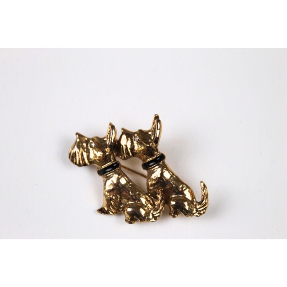Dog Brooch Pin Scottie Terrier Gold Tone Crystal and Enamel Vintage